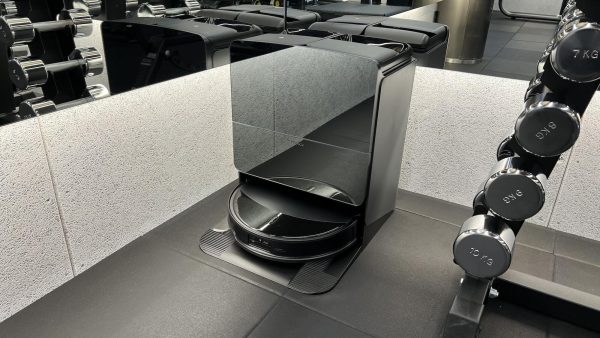 自動お掃除ロボットを導入しました。